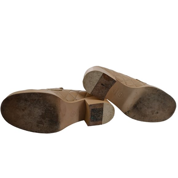 - CHANEL Lambskin Quilted CC Heart Loafers in Beige 37 EU - Picture 6 of 9